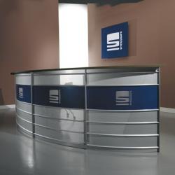 Meubilaire balie-systeem met eigen logo of tekst